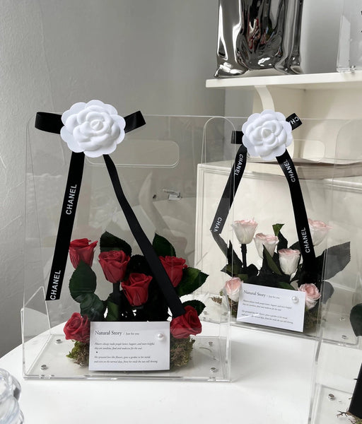 Gardener’s Purse - everlasting roses