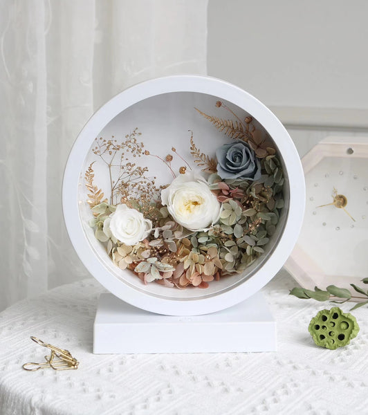 Full Moon Lamp - everlasting flower