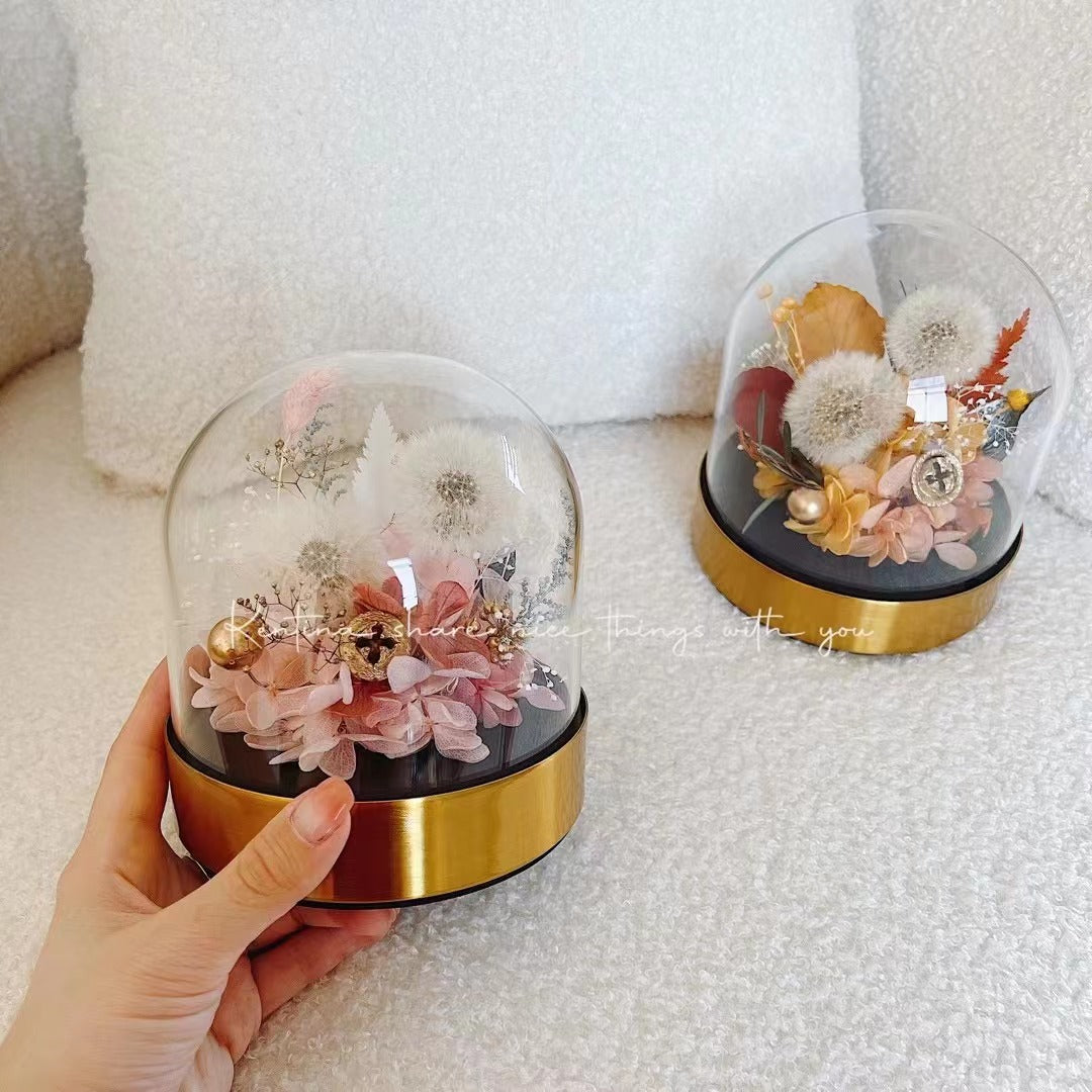 Snow Globe - everlasting flower